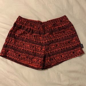 Patagonia women’s barely baggies shorts 2 1/2”